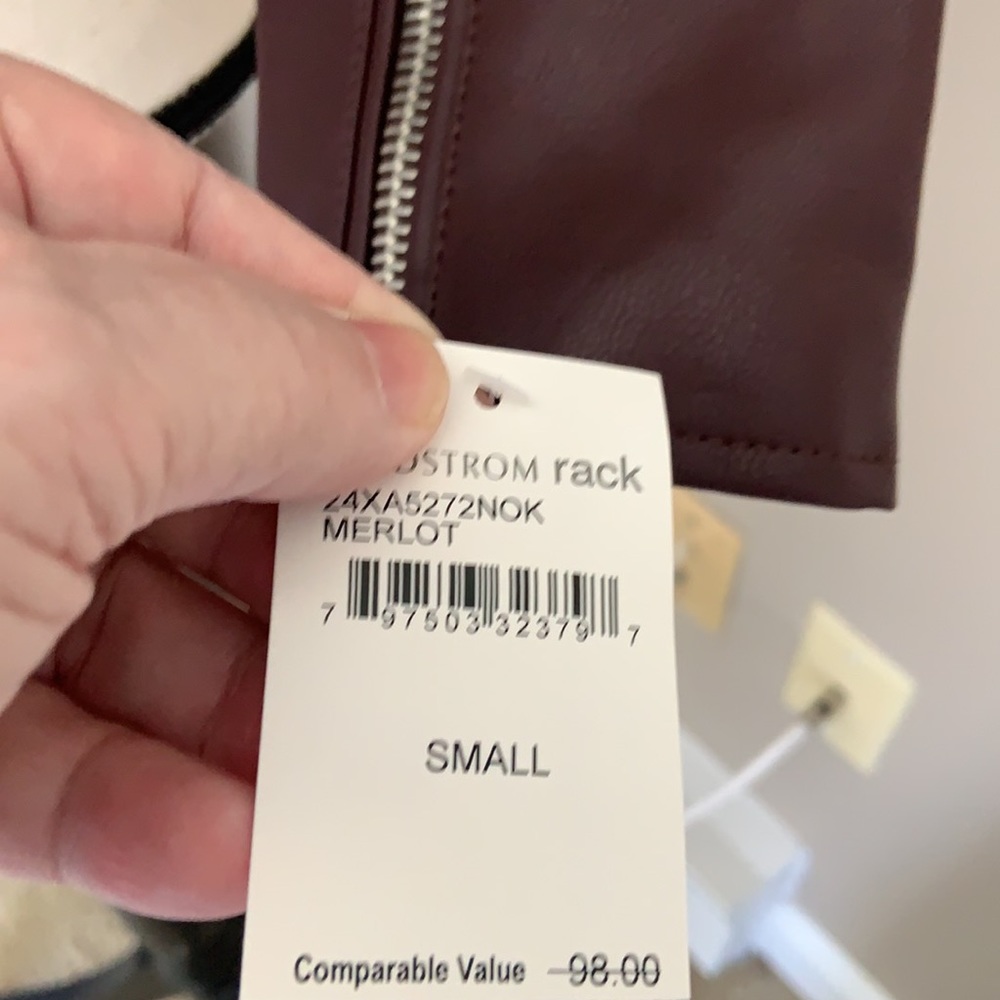 ⬇️PRICE DROP⬇️NYC Faux Moto Jacket - Picture 4 of 5